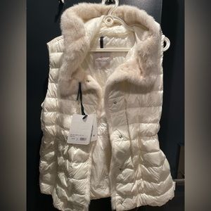 Moncler Fox Fur vest white brand new